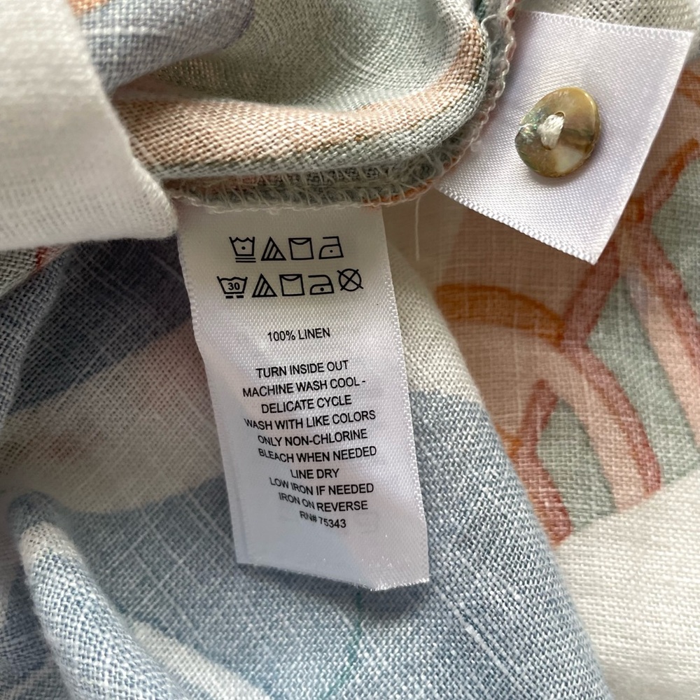 Cynthia Rowley Tropical Linen Button Blouse Roll Sleeve Side Slit Semi Sheer 1X - Picture 6 of 8